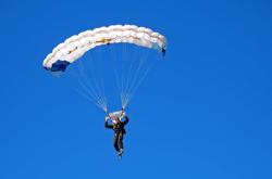 开云体育app-冰与火的交响，若日尼奥的沉稳与比利时的雷霆