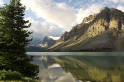 开云体育app-巨人的身影与矮人的战歌，当卢卡库主宰比赛，爱尔兰用灵魂战胜尤文