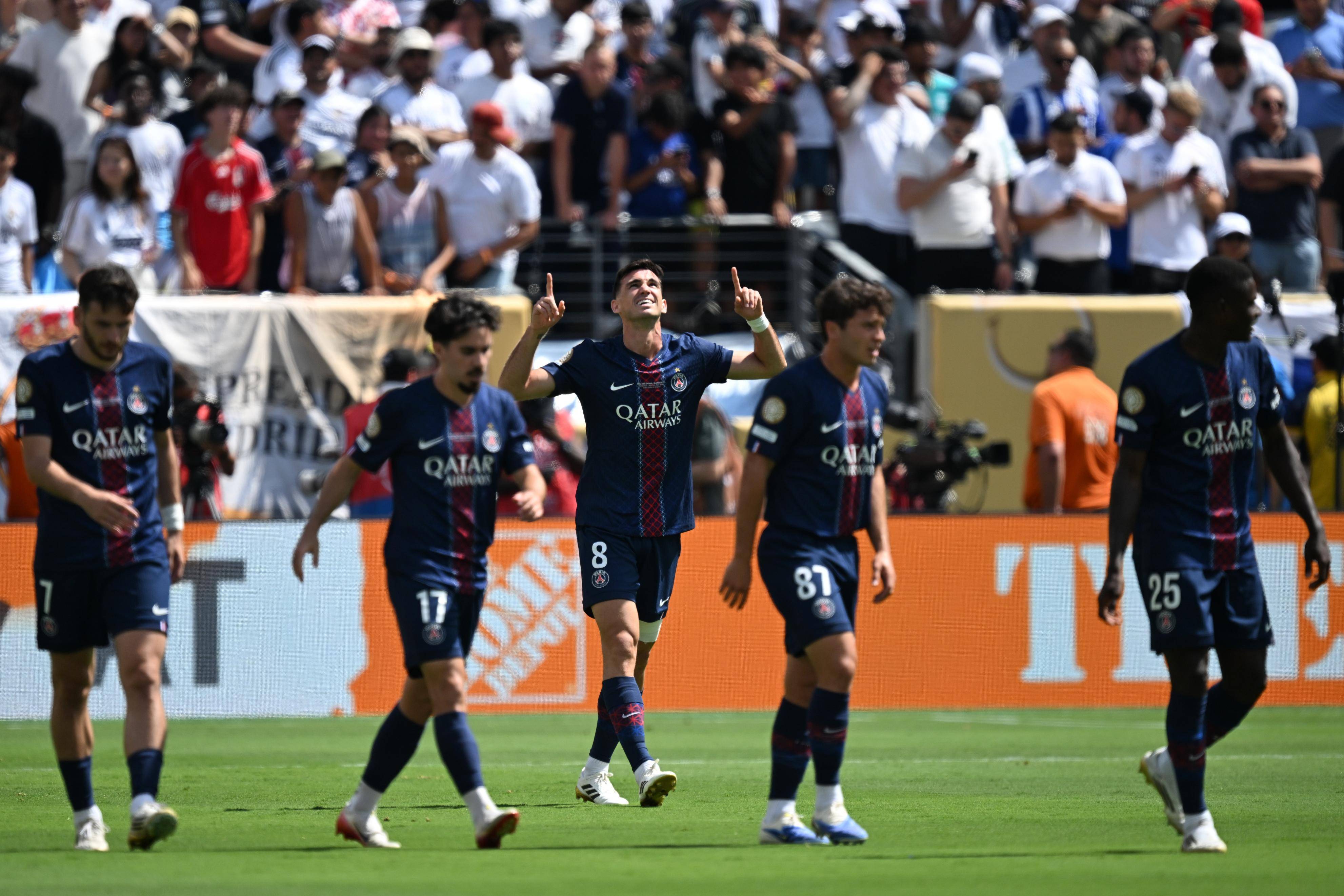 西班牙险胜皇马，内马尔关键助攻欧冠