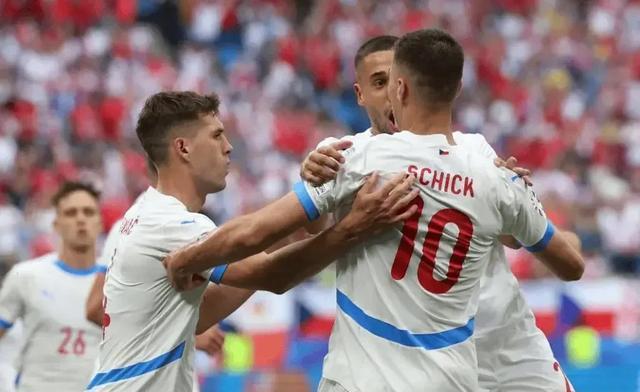 比利时大胜俄罗斯，锁定欧预赛小组第一的简单介绍