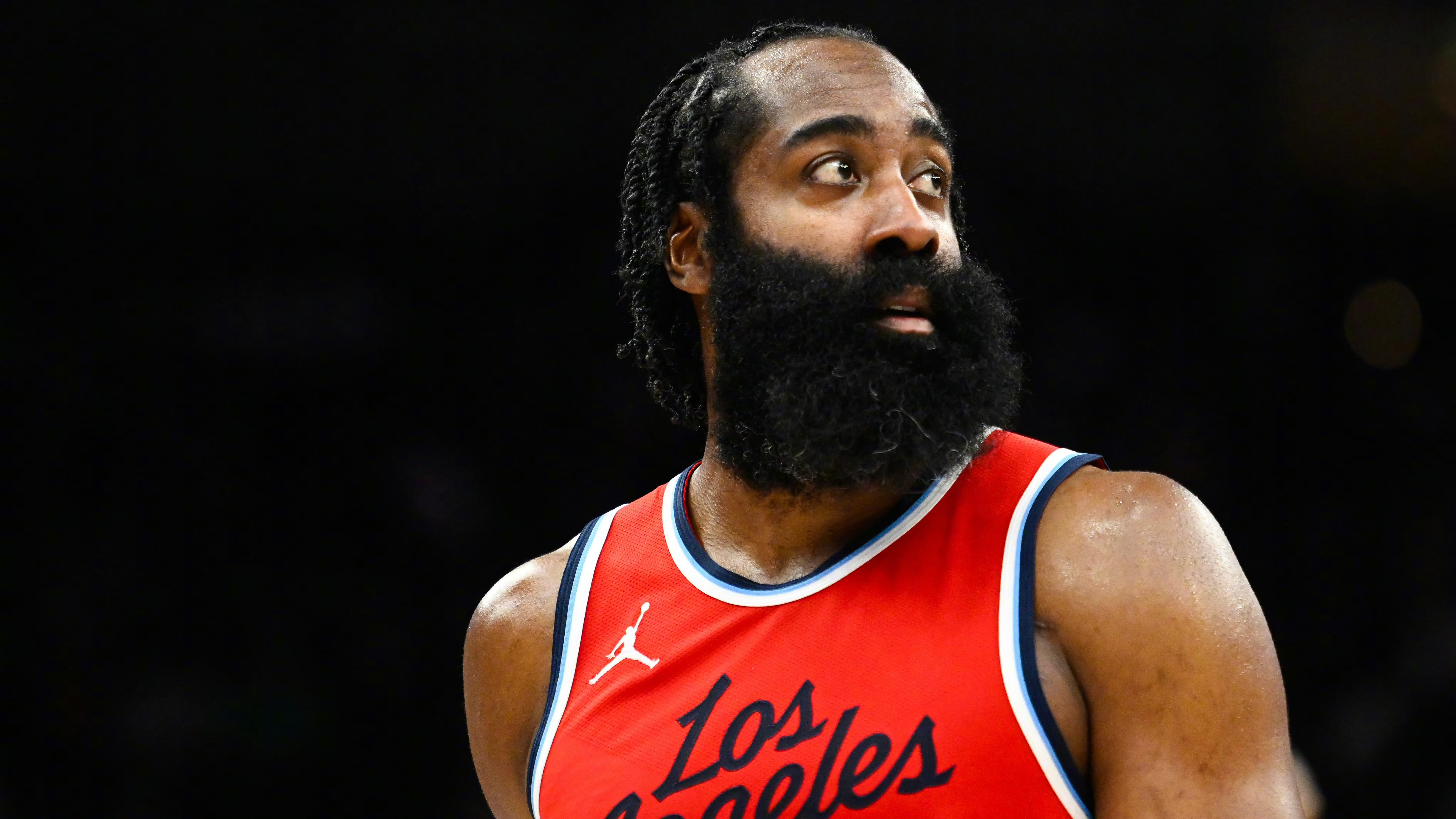 关于快船主场击败爵士，乔治24分的信息