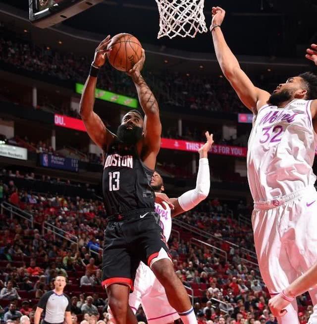 火箭豪取四连胜，保罗砍下20+10