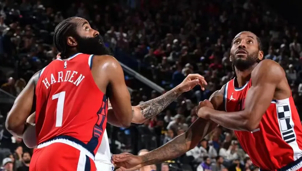 快船主场逆转森林狼结束两连败