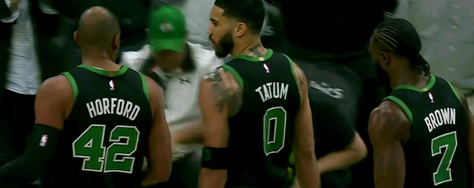 老鹰不敌凯尔特人，遭遇两连败