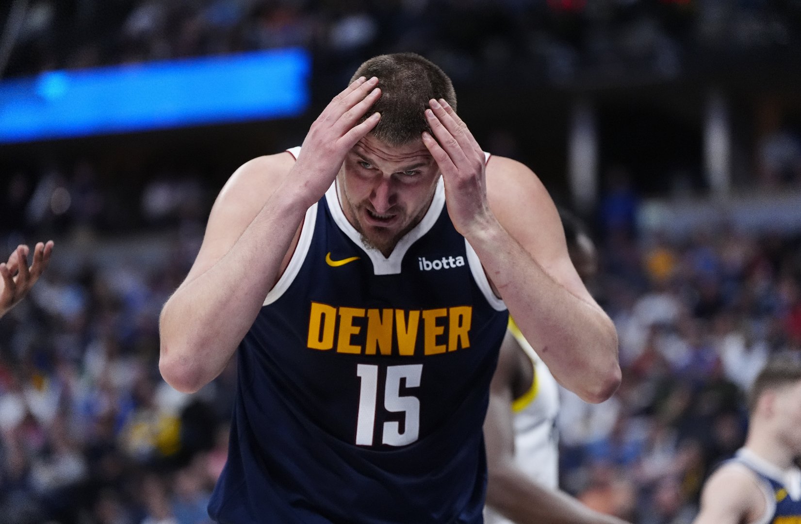 关于火箭战胜掘金：主帅点赞球员表现的信息