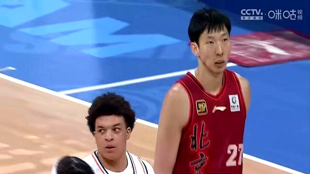 青岛队力克吉林队,周琦统治全场 青岛队力克吉林队,周琦统治全场