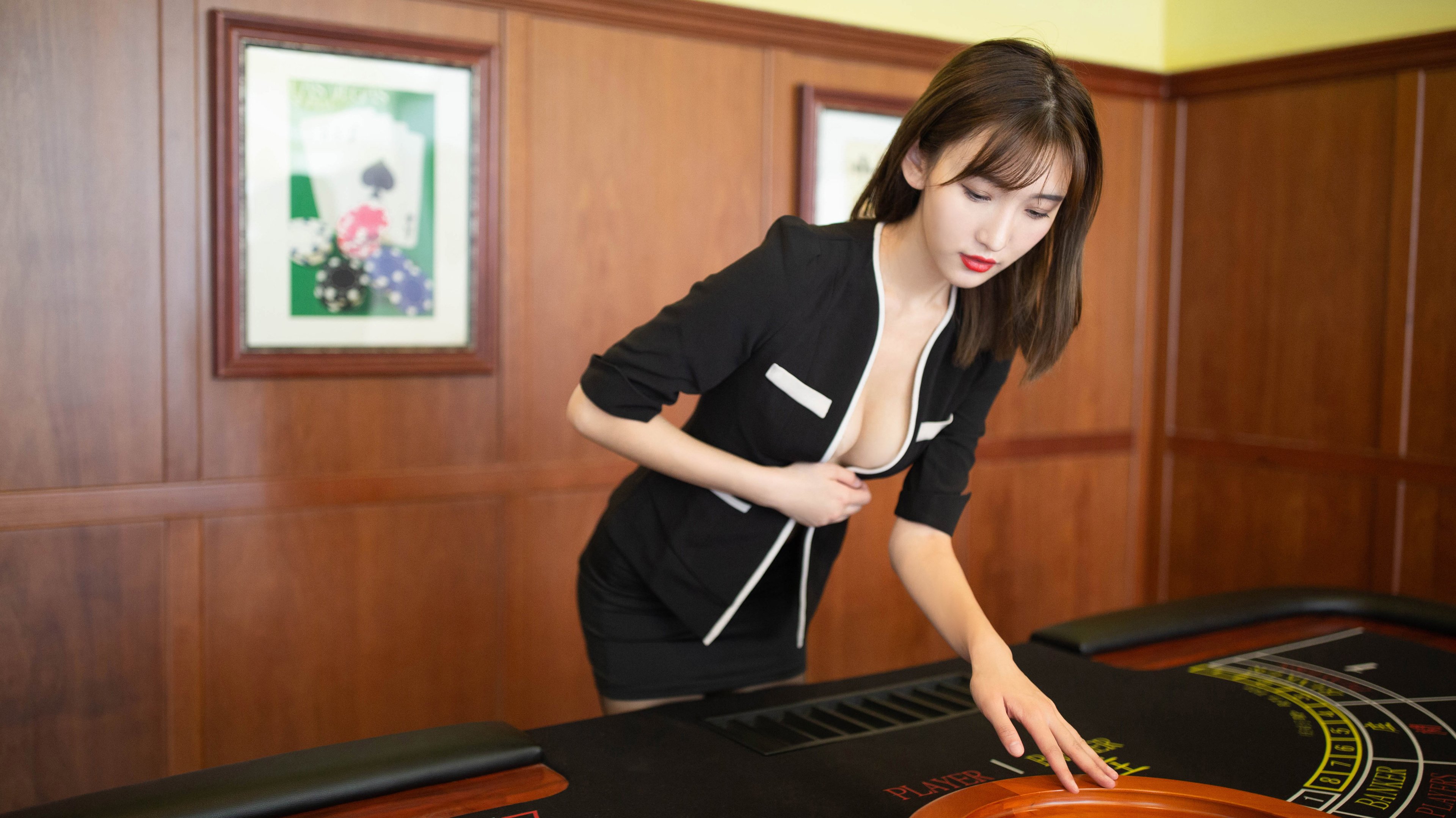 篮球之神库里打出史诗级表现，上海队绝境逆转浙江队！