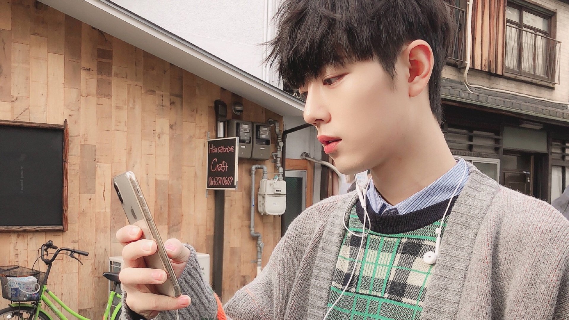 斯通斯救赎之战映照绿茵人生，瑞士精密节奏掌控几内亚命运