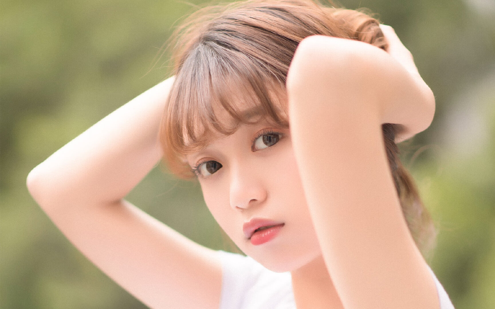 胜利的双重奏，哥斯达黎加的绿茵诗篇与楚阿梅尼的篮球宣言